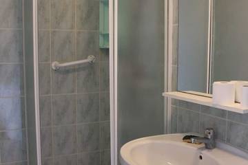 Gîte pour 3 personnes, avec piscine et jardin à Meursac