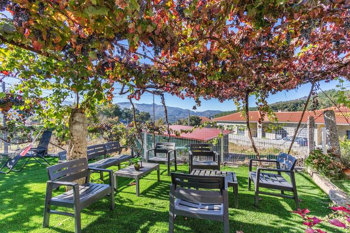 Maison de vacances 'Cantinho Maria Da Eira' avec vue sur la montagne, Wi-Fi et climatisation in São Jorge e Ermelo, Distrito de Viana do Castelo