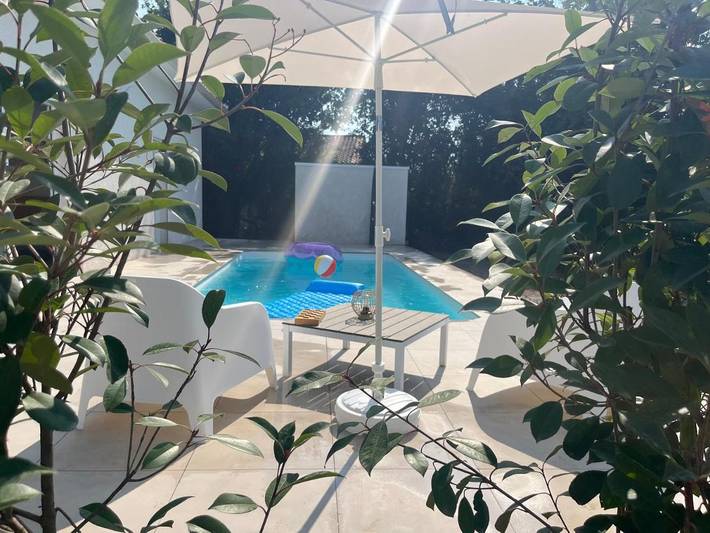 Location de vacances pour 8 personnes, avec jardin et piscine dans Morta - 2