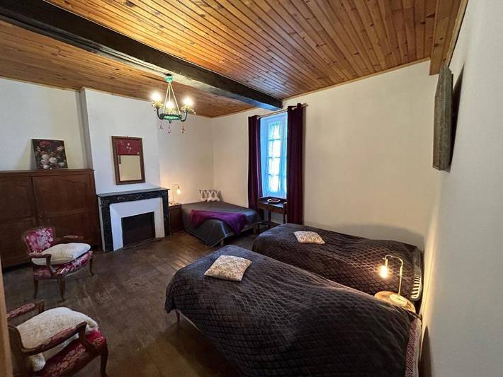 Location de vacances pour 6 personnes, animaux acceptés à Montjoi - 4