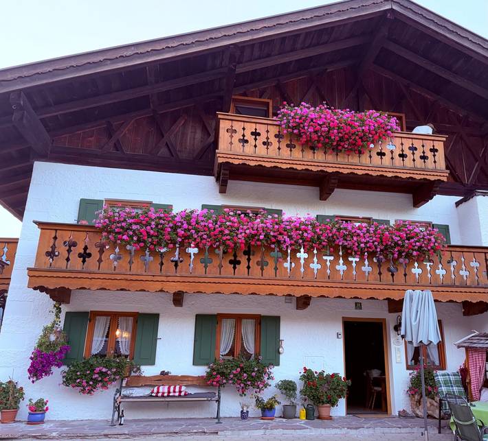 Ganze Wohnung, Apartment „Almsommer“ mit Bergblick, Balkon und Wlan in Grainau, Eibsee