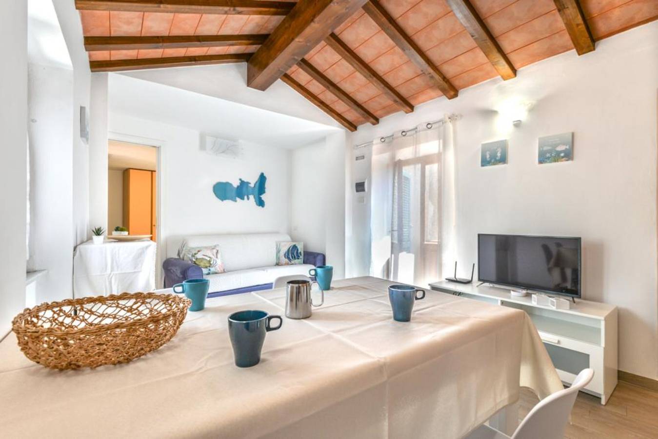 Apartment holiday home 'Casa Arancio' with Beautiful Mountain View & Wi-Fi in Campo nell'Elba, Elba