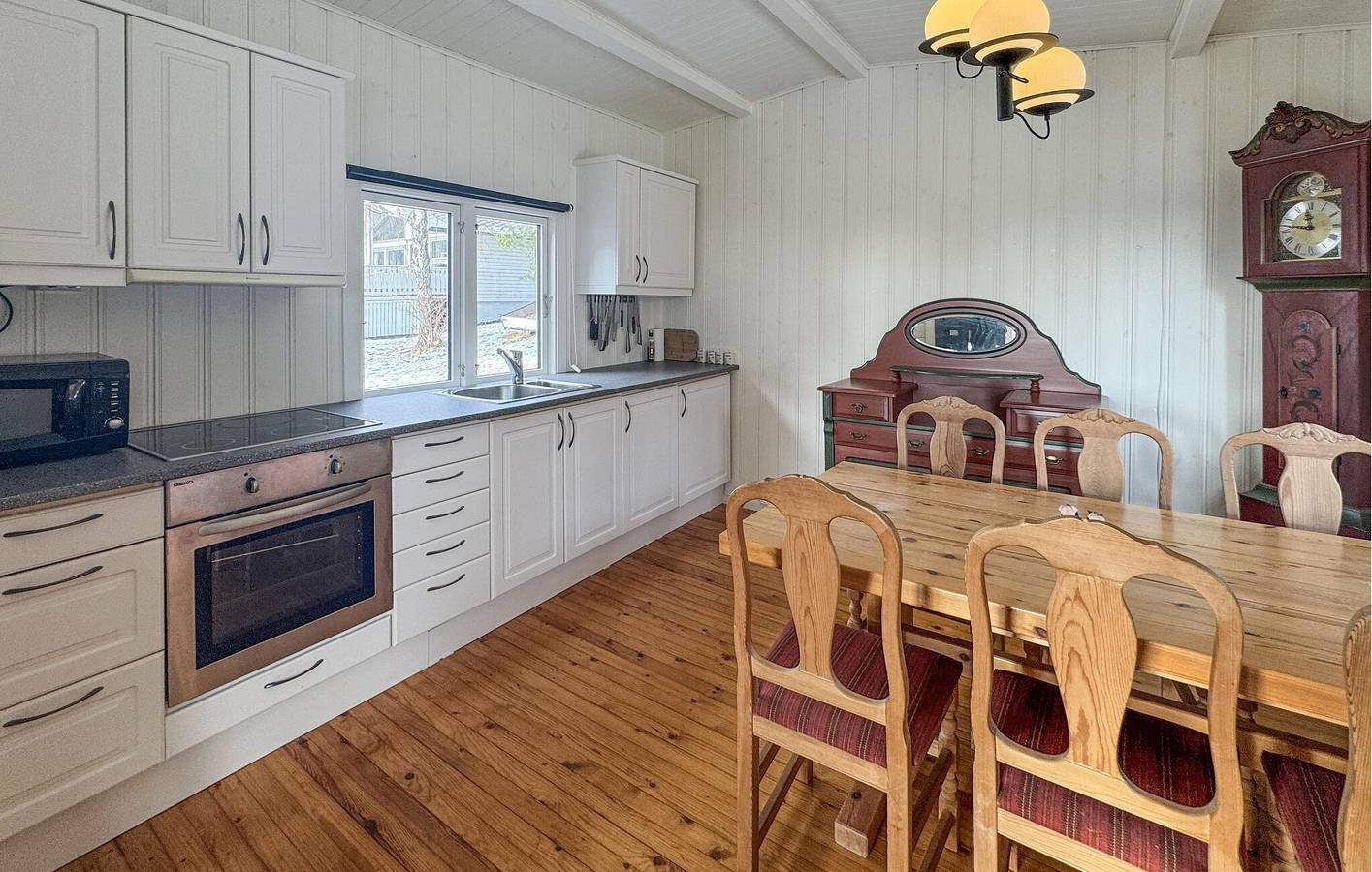 Hus för 4 Personer med terass in Viken