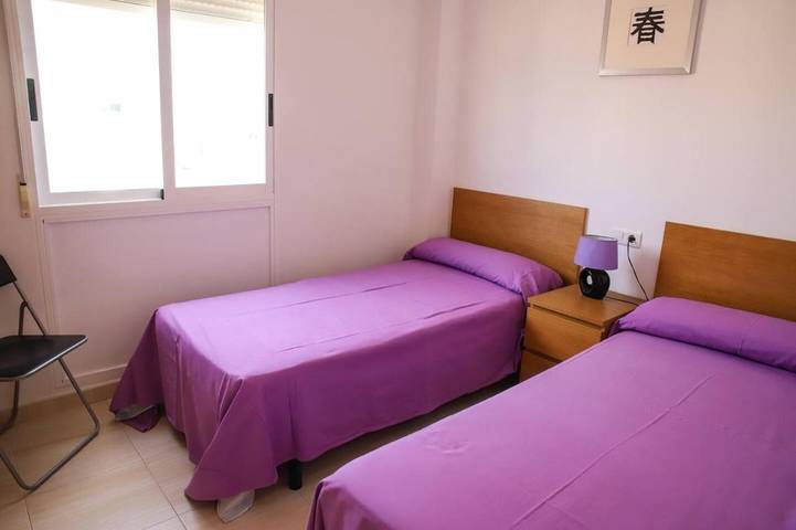 Gîte pour 6 personnes, avec terrasse ainsi que vue et piscine à Piles - 3