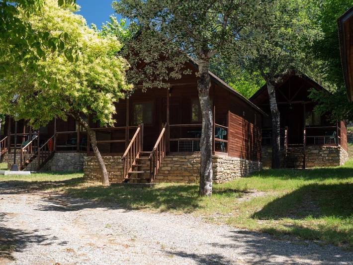 Location de vacances pour 4 personnes, avec vue et jardin ainsi que piscine et bassin pour enfant, animaux acceptés à Aínsa - 4