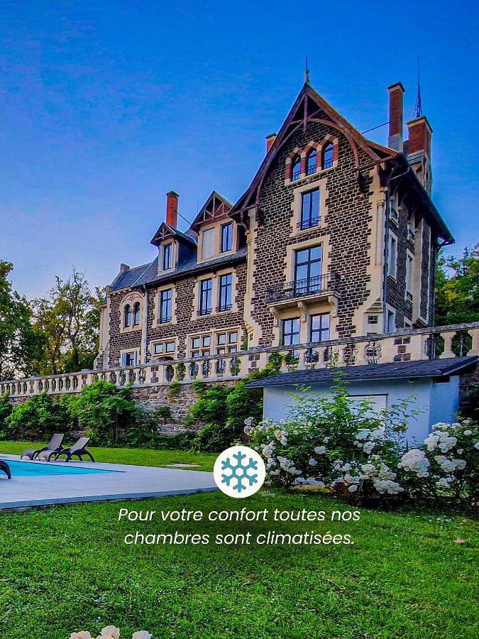 Hôtel pour 2 personnes, avec Terrasse et Jardin ainsi que Piscine et Vue