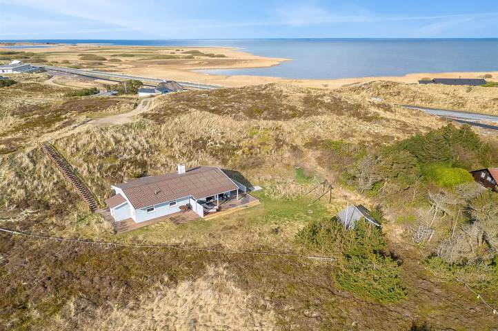 Ferienhaus für 6 Personen, mit Whirlpool und Terrasse sowie Sauna in Holmsland Klit