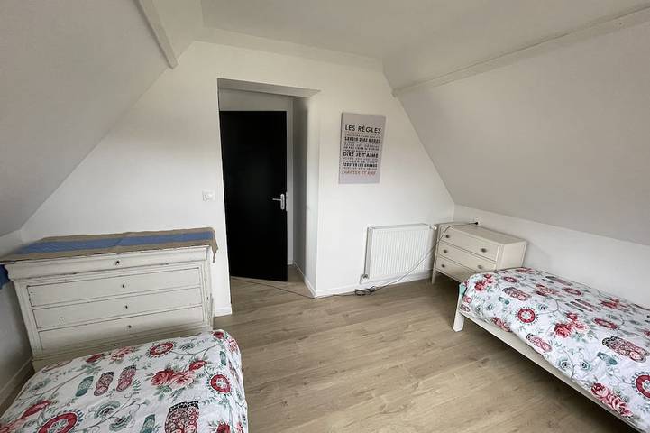 Location de vacances pour 8 personnes, avec terrasse et jardin, animaux acceptés à Hermanville-sur-Mer - 4