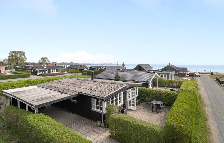 Ferienhaus für 4 Personen, mit Terrasse und Garten