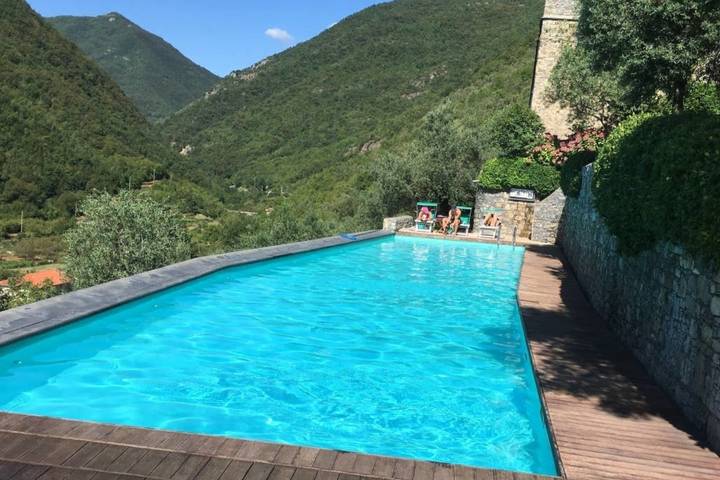 Ferienhaus für 5 Personen, mit Terrasse und Pool, kinderfreundlich in Ligurien