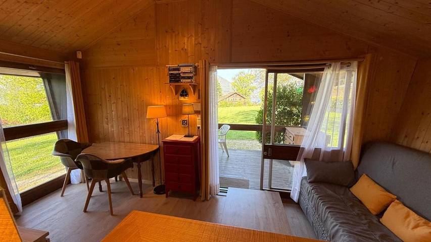 Chalet pour 2 personnes, avec vue sur le lac et vue ainsi que jardin et balcon sur le Lac d'Annecy - 3