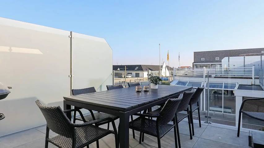 Ferienwohnung für 9 Personen, mit Whirlpool und Terrasse in Holmsland Klit