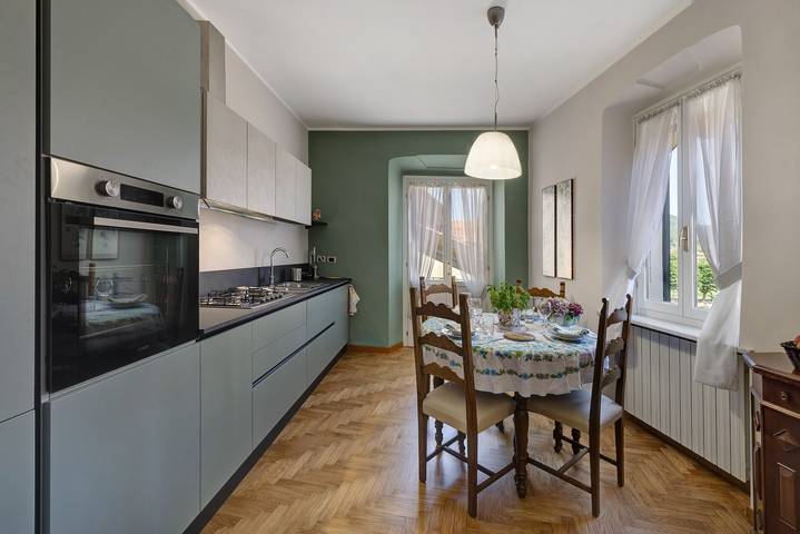 Hel lägenhet, Apartment 'Holiday Home' with Balcony, Wi-Fi and Air Conditioning in Cairo Montenotte, Savona provins