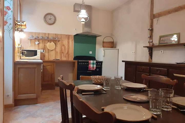 Gîte pour 6 personnes à Ainay-le-Château