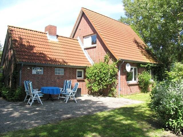 Ferienwohnung für 4 Personen, mit Balkon/Terrasse und Terrasse sowie Garten in der Husumer Bucht - 2
