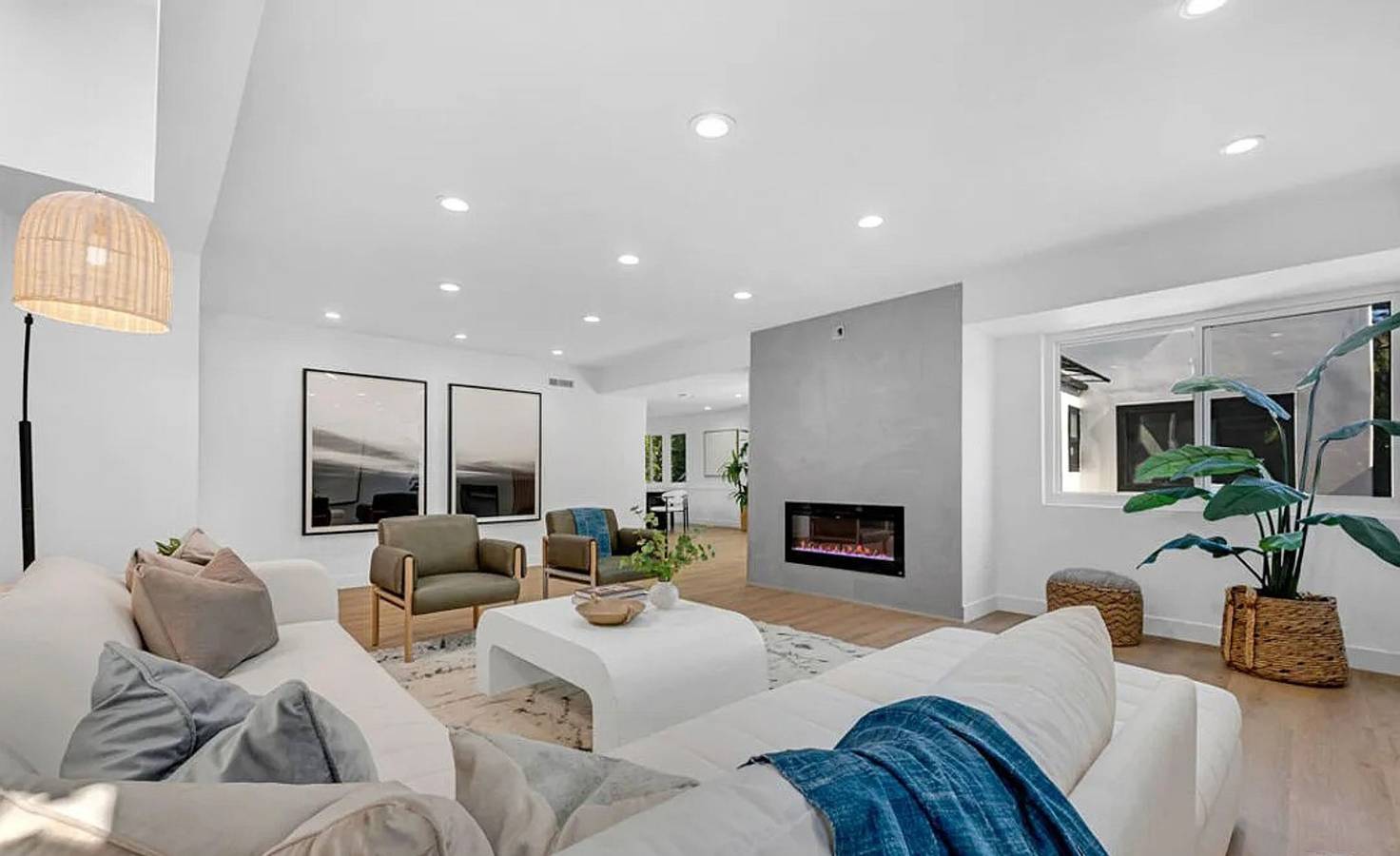 Villa Green in Los Angeles in Brentwood Heights, Los Angeles