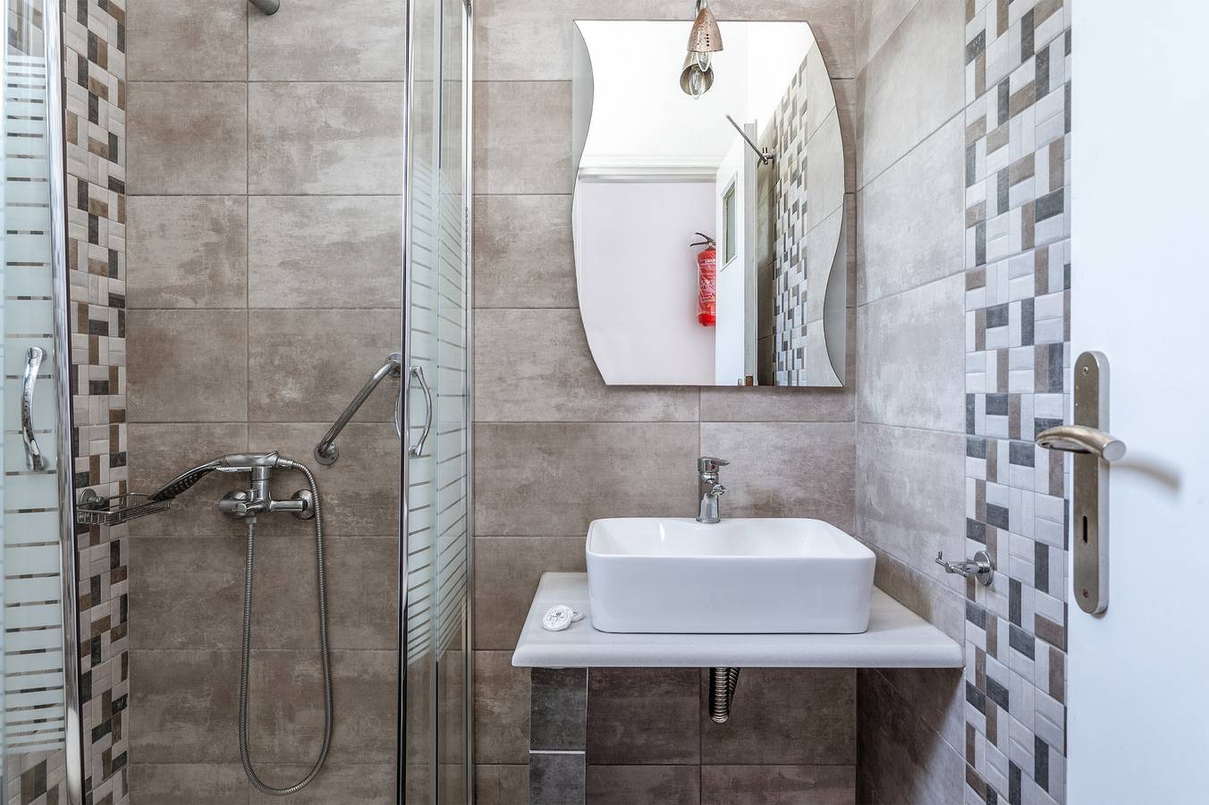 Casa Vacanze 'Seaview Mastrozane Studio 3 Andros' con vista mare, Wi-Fi e aria condizionata in Andros