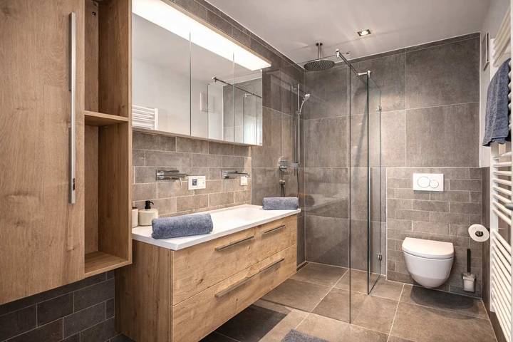 Geheel appartement, Ziller Delight – Stylish Apartment with Balcony & Mountain View in Tux Alps, Fügen