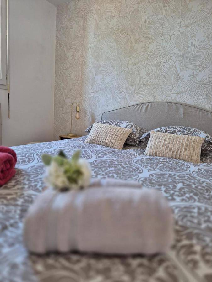 Gîte pour 4 personnes, avec terrasse et jardin à Criquebeuf-en-Caux