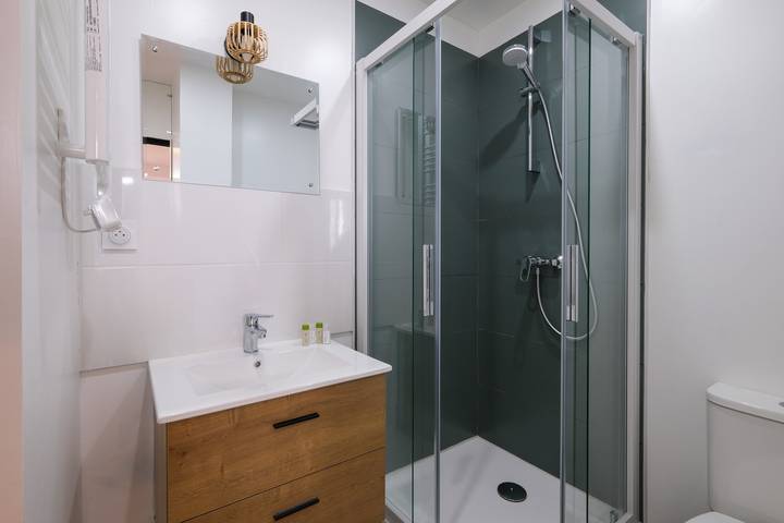 Gîte pour 4 personnes, avec balcon, adapté aux familles à Saint-Nazaire - 4