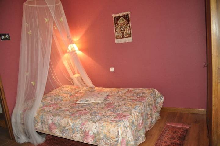 Location de vacances pour 12 personnes, avec terrasse et jardin, animaux acceptés à Puybegon - 3