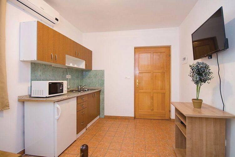 Hel leilighet, Apartments Čiovo - Basic leilighet med 2 soverom (A3) in Okrug Gornji, Čiovo