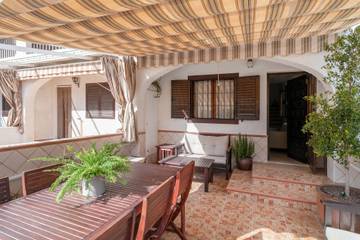 Maison De Vacances pour 9 Personnes dans Playa Lisa, Santa Pola, Photo 3