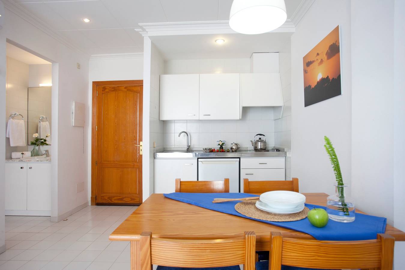 Ganze Wohnung, Ferienwohnung 'Apartamento Estándar' mit Balkon, Wlan und Klimaanlage in Playa d'es Port, Ses Salines