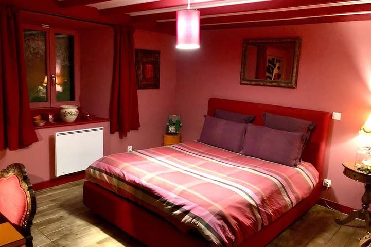 Location de vacances pour 10 personnes, avec jardin et jacuzzi, animaux acceptés à Saint-Symphorien-de-Mahun - 4