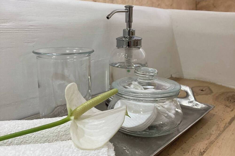 No12 is a unique,boutique B&B 3 in Mansle, Charente