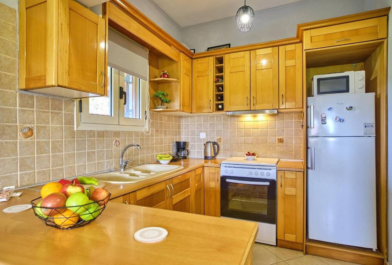 Entire apartment, Apartment 'Angeliki's House' with Sea View, Wi-Fi and Air Conditioning in Corfu