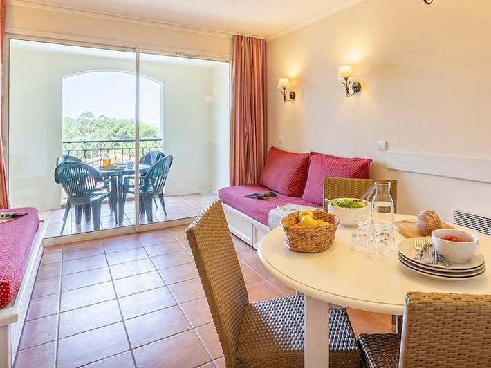 Location de vacances pour 5 personnes, avec bassin pour enfant, animaux acceptés dans Golf de Pont Royal - 2