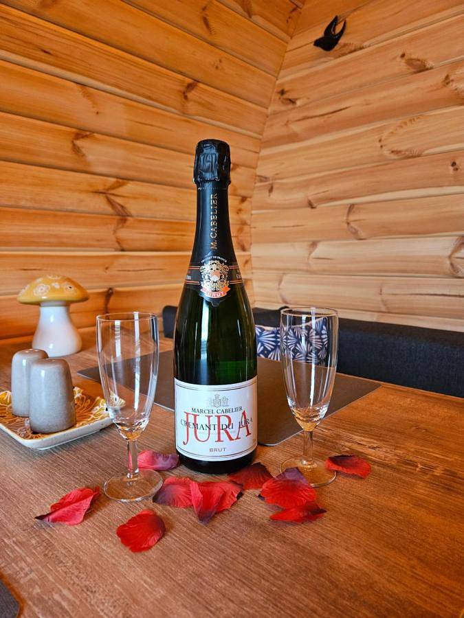 Gîte pour 4 personnes, avec vue et terrasse, animaux acceptés à Dole - 2