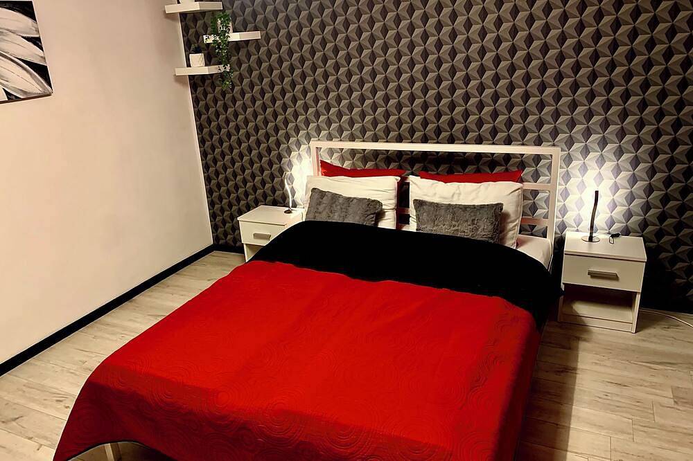 Separate bungalow from our B&B.\nthe lake is 10 minutes walk away!Nice and quite in Hévíz, Keszthely region