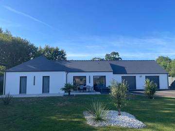 Gîte pour 6 personnes, avec terrasse à Taupont