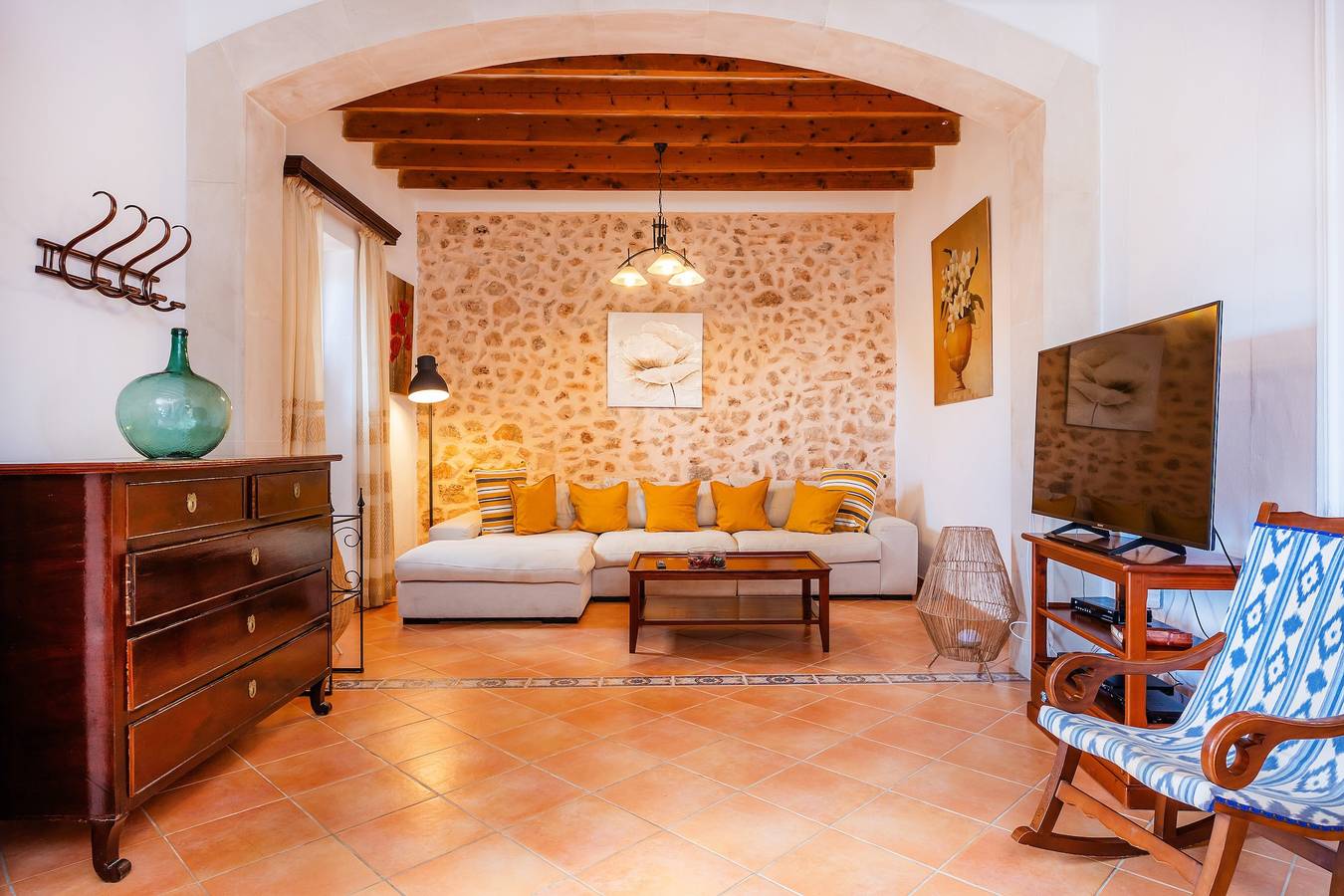 Country House 'Na Amera Ref 225' with Private Pool, Wi-Fi and Air Conditioning in Campos, South Majorca