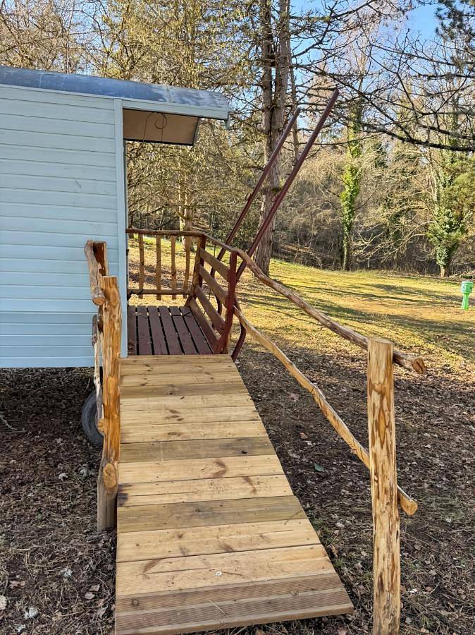 Location de vacances pour 3 personnes, avec vue à Saint-Pantaléon-de-Lapleau - 4