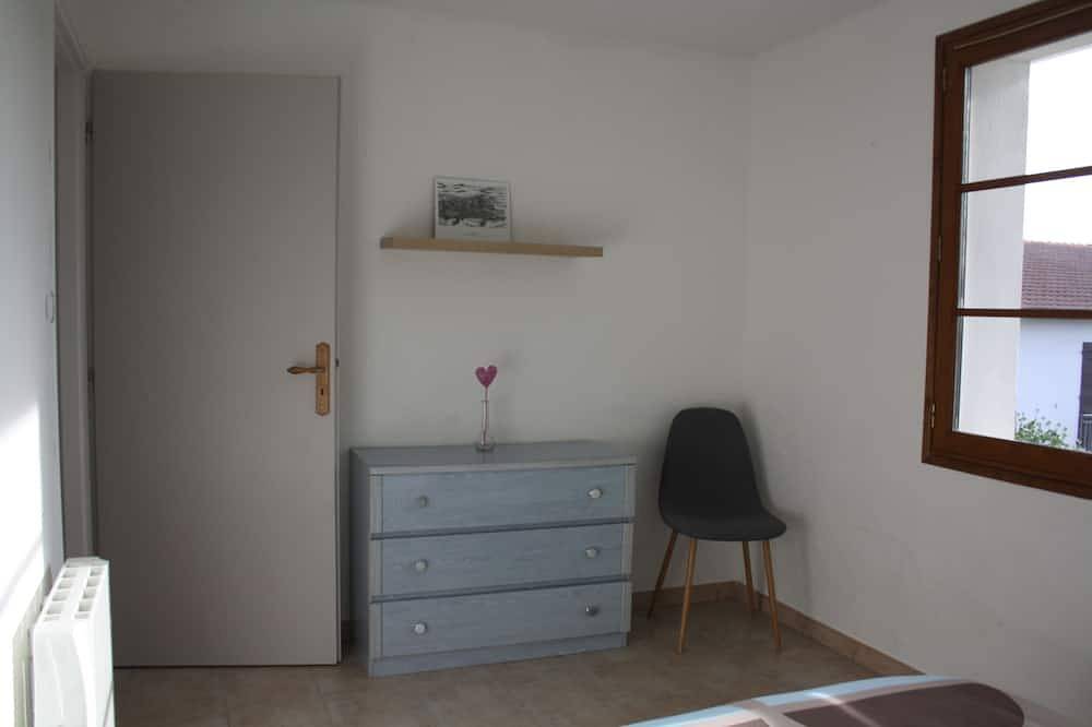 Appartement entier, Appartement ensoleillé au calme à Hendaye. Meublé tourisme 3* in Hendaye, Région de Bayonne