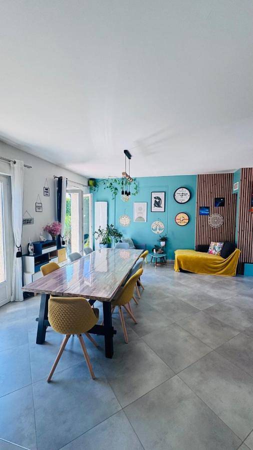 Maison d’hôte pour 10 personnes, avec Terrasse et Jardin à Bailly-Romainvilliers