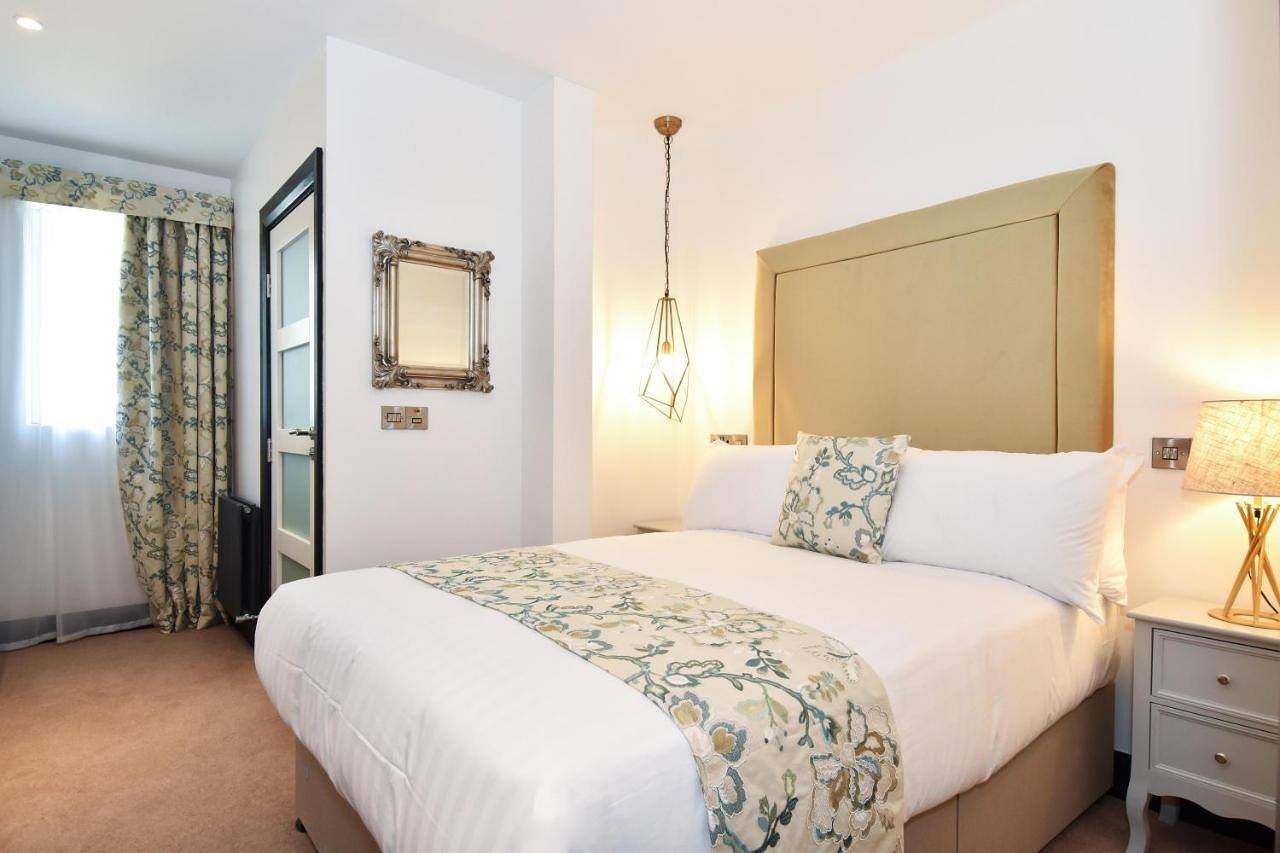 The Lane - Boutique Residence in Eyre Square, Galway