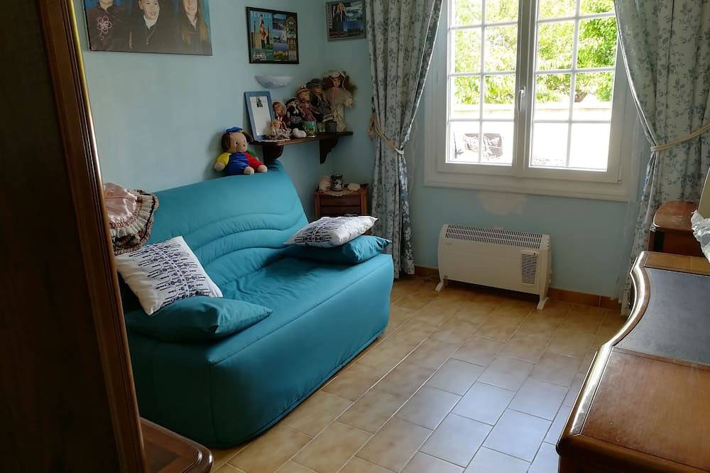 South villa with pool in Châteauneuf-les-Martigues, Istres region