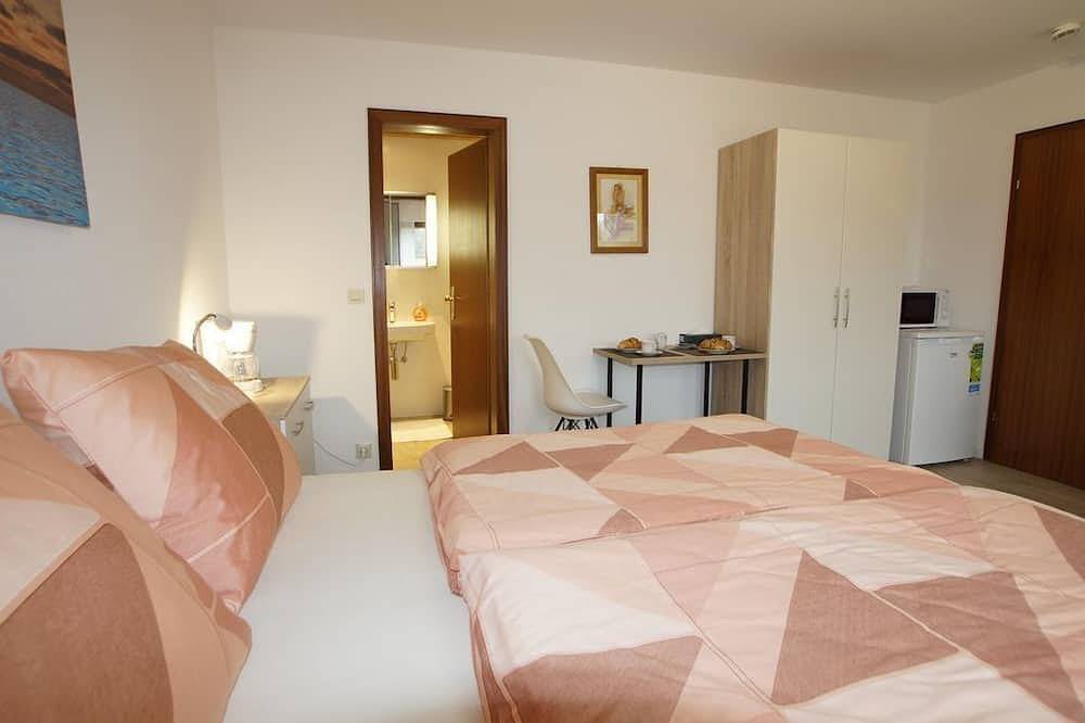 Ganze Wohnung, Doppelzimmer Dusche/Wc - Eifel-Ferienwohnung Gisela in Gransdorf, Eifelkreis Bitburg-Prüm