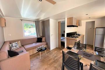Camping für 5 Personen, mit Pool und Whirlpool in Seignosse