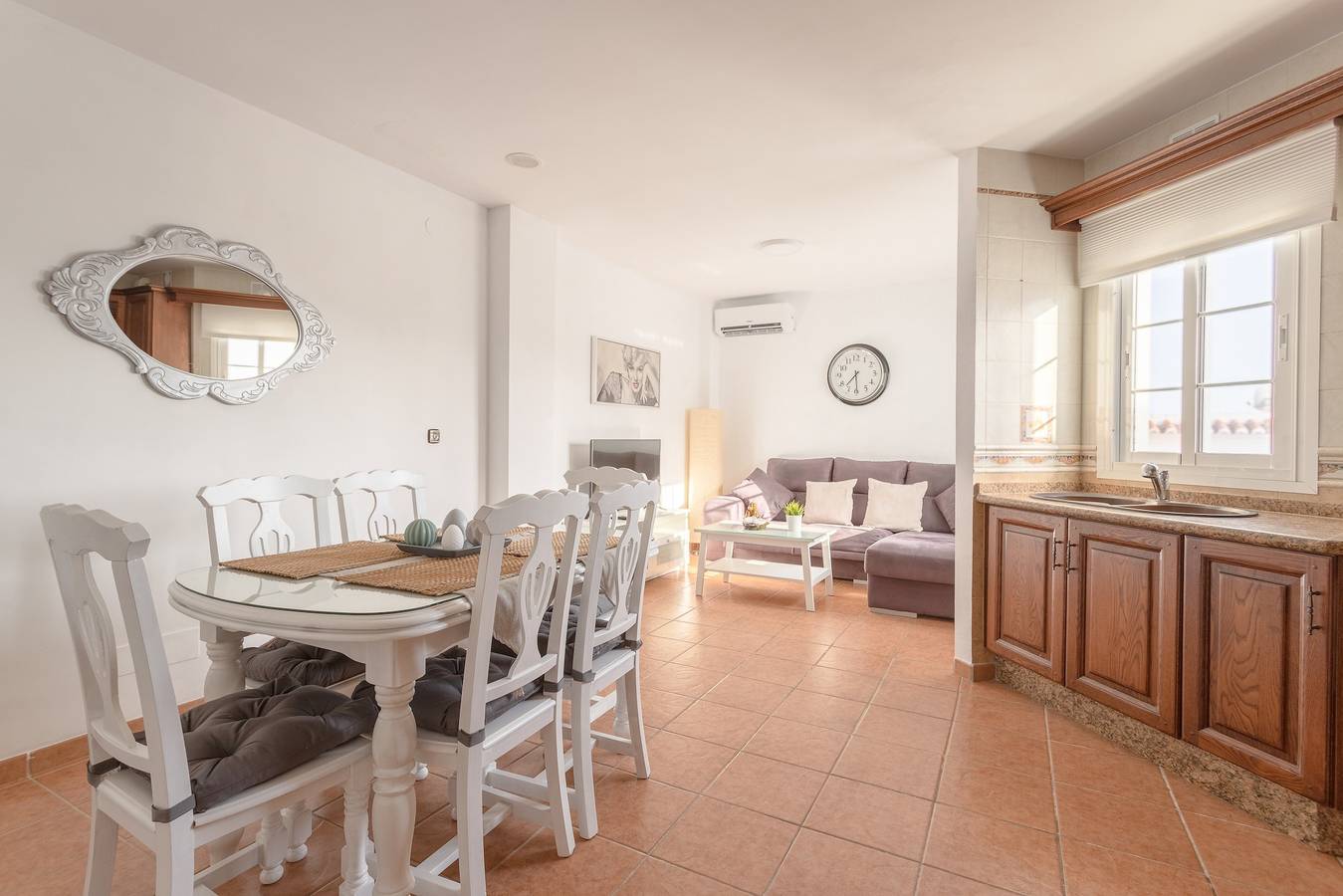 Entire apartment, Holiday Apartment “San Juan 18” with Sea View, Air Conditioning, Whirlpool & Wifi in Nerja Centre, Nerja