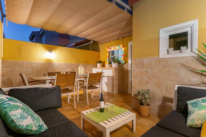 Ferienhaus für 4 Personen, mit Balkon und Kinderpool in Maspalomas