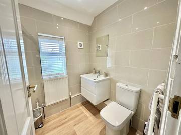 Glamping for 4 People in Pembrokeshire, South-Wales, Photo 3