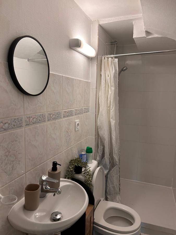 Appartement entier, One-Bedroom Apartment in Villiers-le-Bel, Val-d'Oise