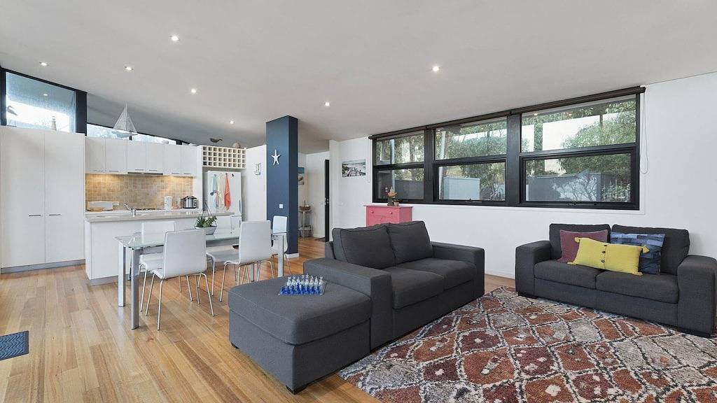 Ocean View Treetops Retreat in Skenes Creek, Colac Otway Shire