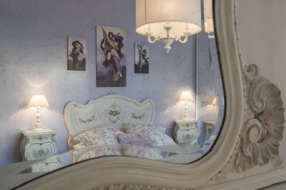 Geheel appartement, 'Casa Grandis' charme in het hart van Bordighera in Bordighera, Riviera di Ponente