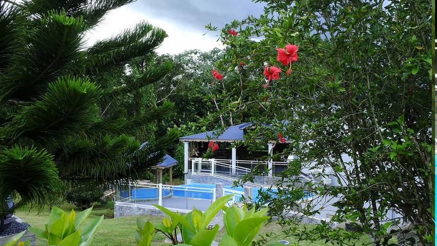 Appartement de vacances pour 6 personnes, avec terrasse et piscine